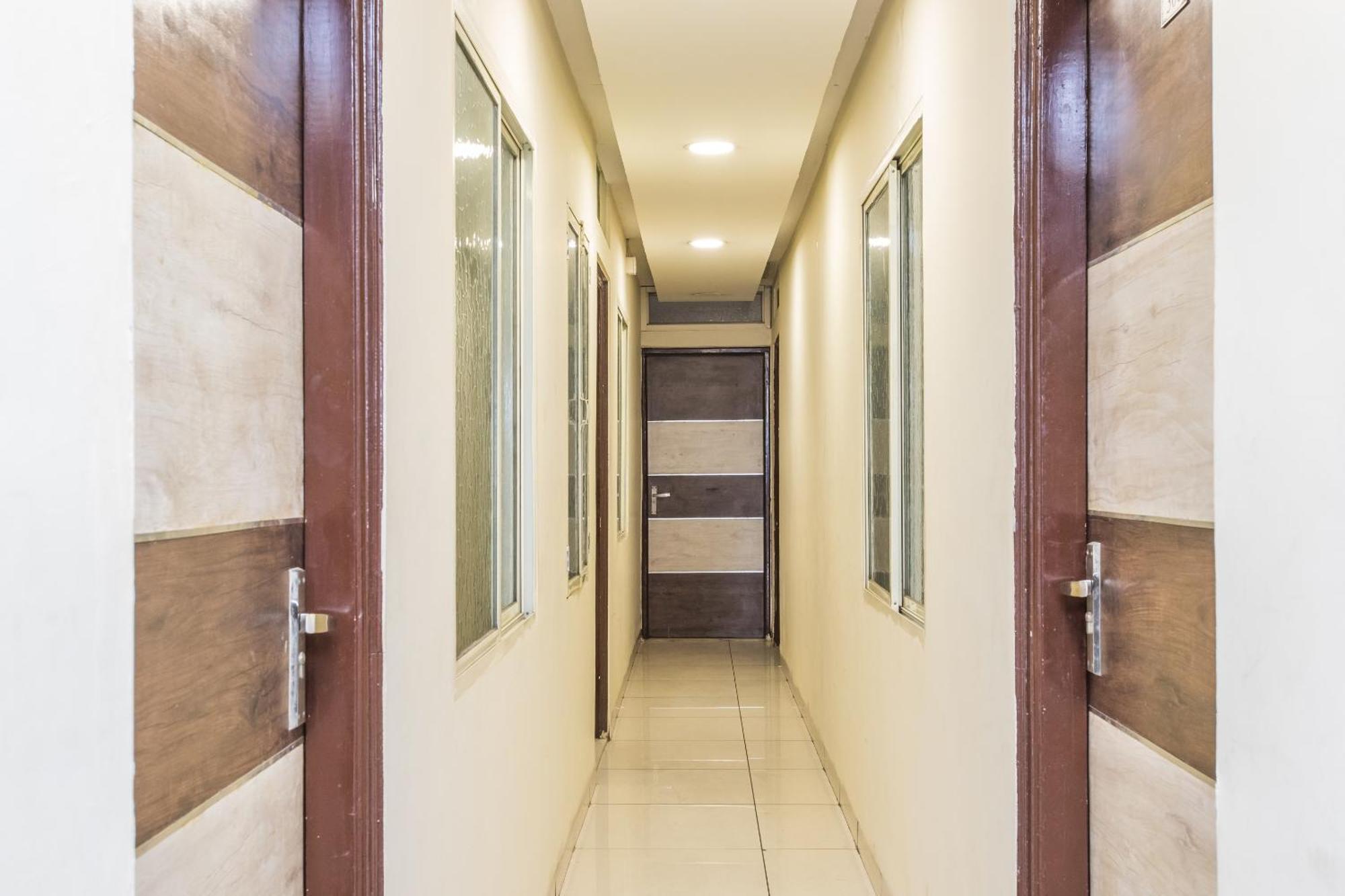 Hotel Mehar Residency Indore Bagian luar foto