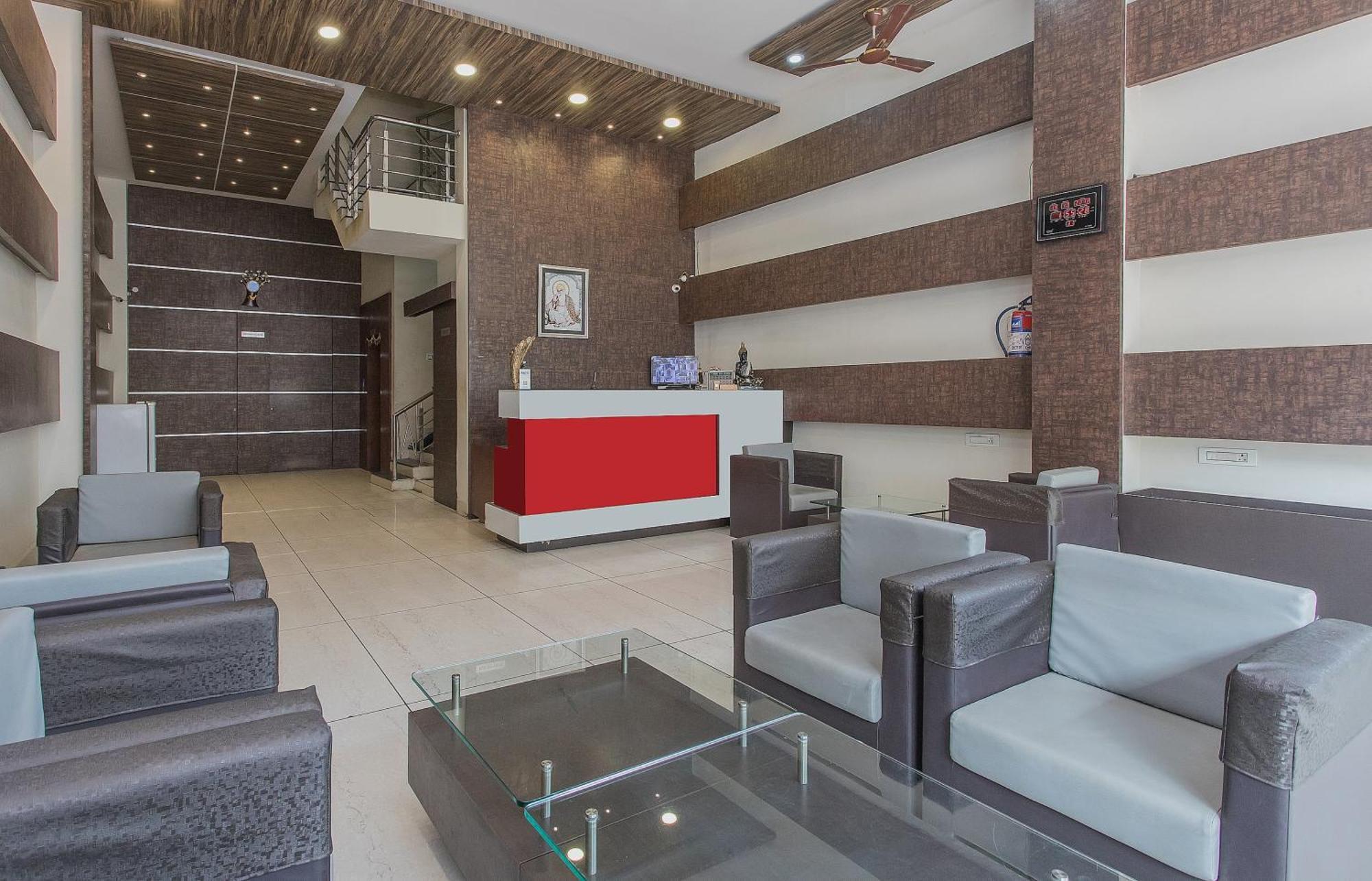 Hotel Mehar Residency Indore Bagian luar foto