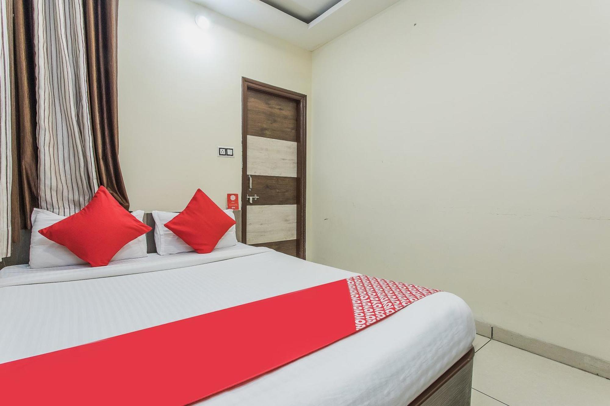 Hotel Mehar Residency Indore Bagian luar foto